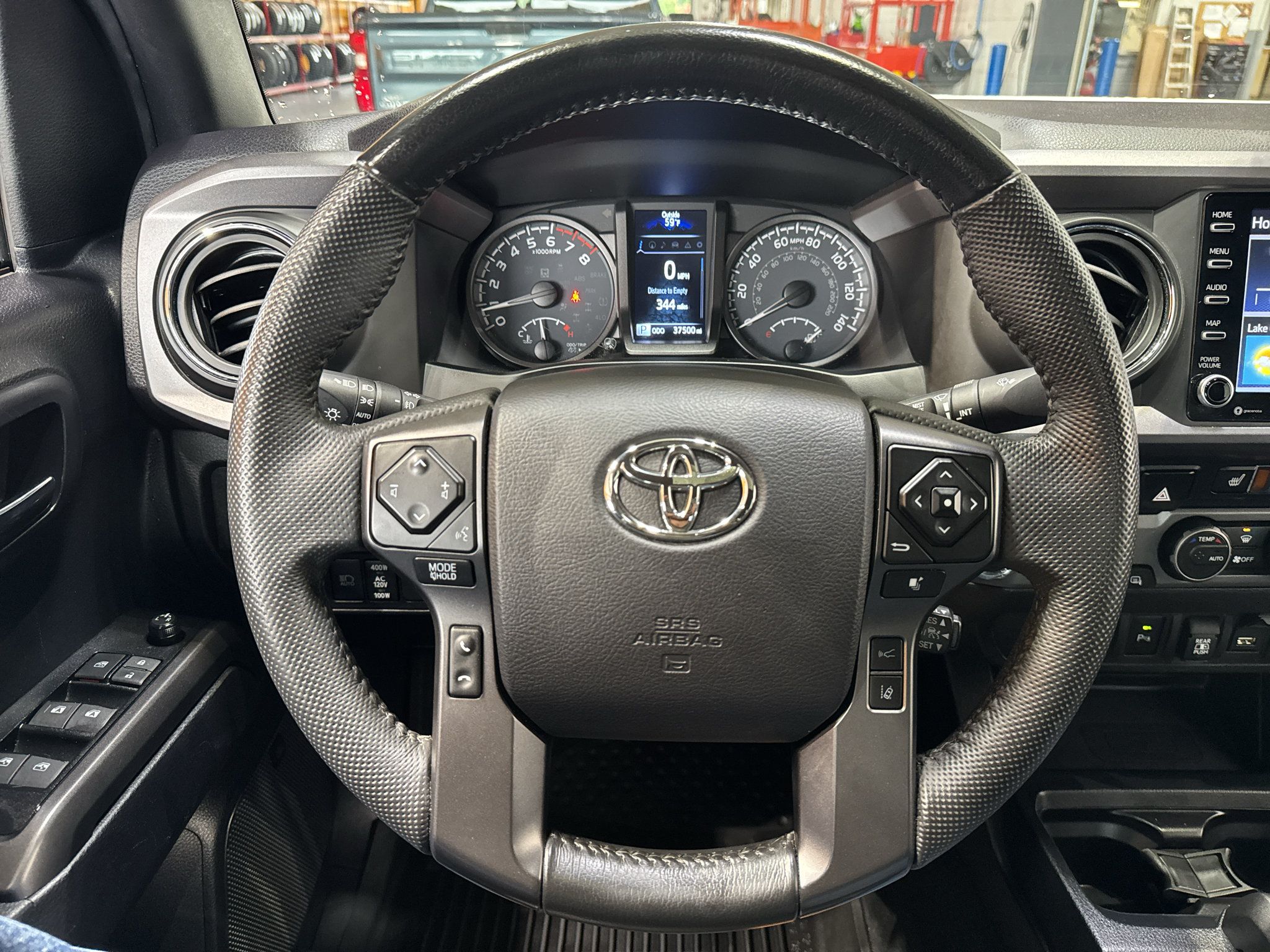 Used 2021 Toyota Tacoma TRD Off-Road w/ TRD Premium Off Road Package AWD/4WD image 19