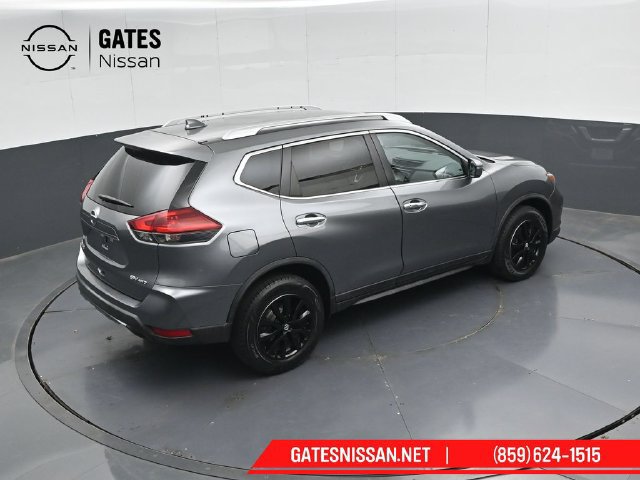 Used 2018 Nissan Rogue SV AWD/4WD image 46