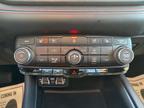 Certified 2024 Dodge Durango GT image 18