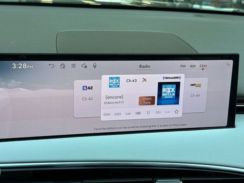 New 2026 Genesis Electrified GV70 image 18