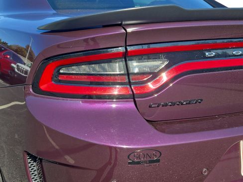Used 2022 Dodge Charger Scat Pack w/ Plus Group image 9
