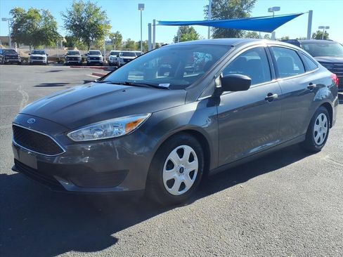Used 2016 Ford Focus S image 9