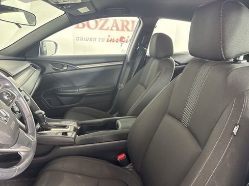 Used 2017 Honda Civic Sport image 10