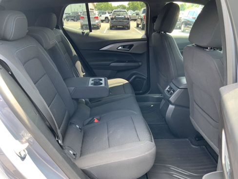 Used 2025 Chevrolet Equinox EV LT w/ LPO, All-Weather Mat Package FWD image 49