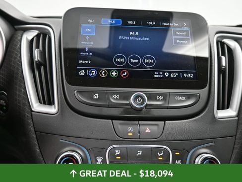 Used 2024 Chevrolet Malibu LT image 36