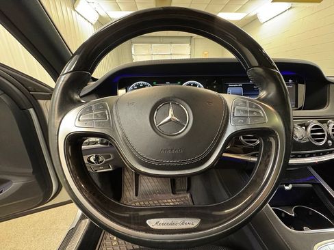 Used 2017 Mercedes-Benz S 550 4MATIC Sedan image 42