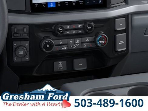 New 2026 Ford F350 XLT w/ XLT Premium Package AWD/4WD image 17