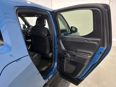 Used 2023 Rivian R1T Adventure image 19
