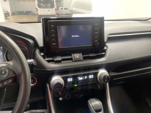 Used 2021 Toyota RAV4 XLE image 29