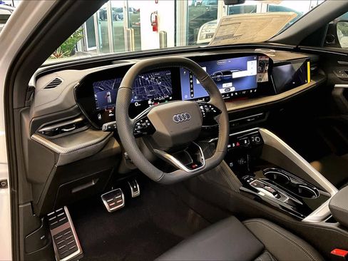 New 2026 Audi SQ5 Premium Plus AWD/4WD image 8
