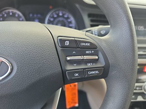 Used 2020 Hyundai Elantra SE w/ Cargo Package (C1) FWD image 20