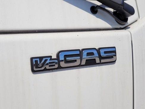 New 2024 Chevrolet Low Cab Forward image 9