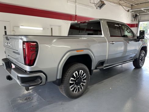 New 2026 GMC Sierra 2500 Denali Ultimate AWD/4WD image 4