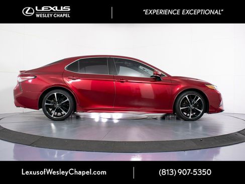 Used 2018 Toyota Camry XSE FWD image 4