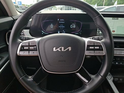 Certified 2024 Kia Telluride S FWD image 18