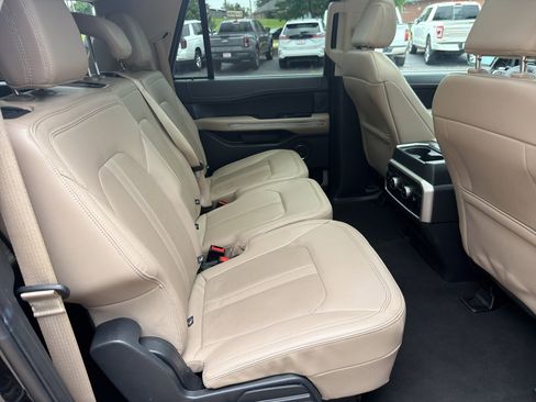 Used 2024 Ford Expedition Max Limited RWD image 15