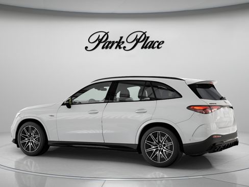 Used 2026 Mercedes-Benz GLC 43 AMG 4MATIC image 11
