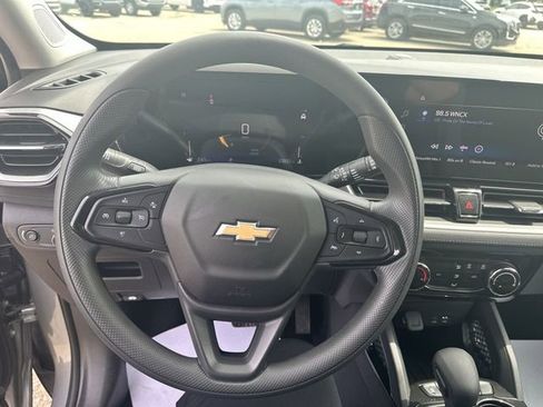 Certified 2024 Chevrolet TrailBlazer LT FWD image 15