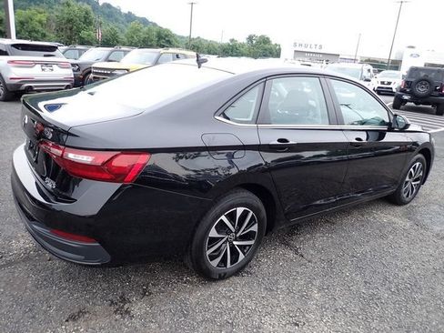Used 2024 Volkswagen Jetta S FWD image 8