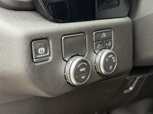 New 2026 GMC Sierra 1500 SLE image 21