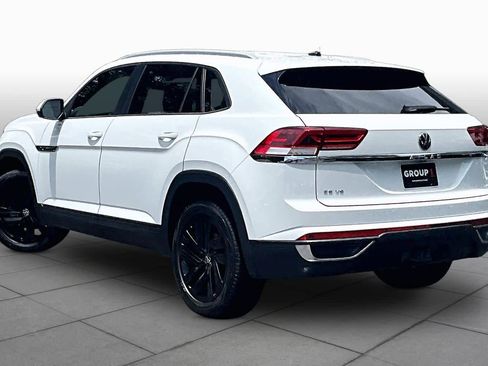 Used 2022 Volkswagen Atlas Cross Sport SE w/ Black Wheel Package FWD image 12