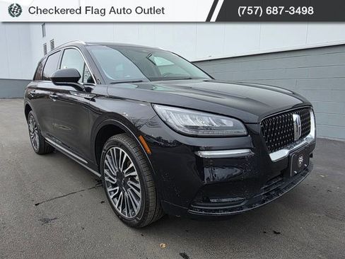 Used 2022 Lincoln Corsair AWD w/ Premium Package image 11