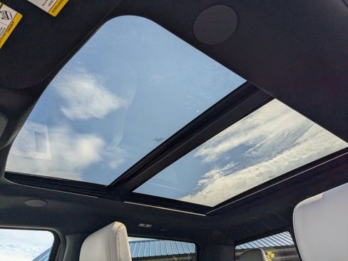 New 2025 Ford F150 Lightning Platinum image 19