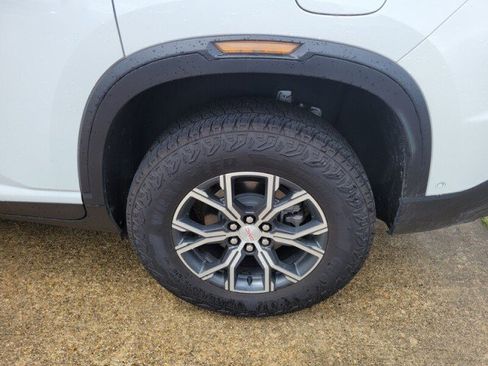Used 2024 GMC Acadia AT4 w/ Super Cruise Package image 9