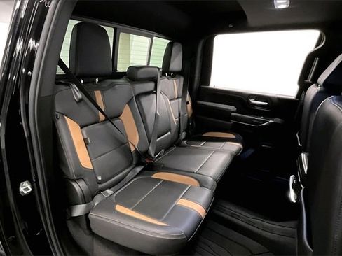 Used 2022 Chevrolet Silverado 2500 LTZ w/ Carhartt Edition image 22