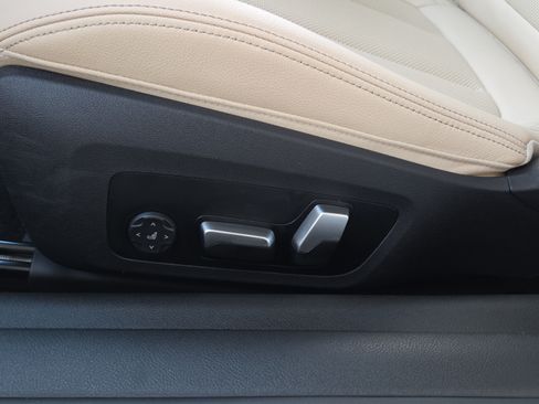 Used 2023 BMW 430i Convertible w/ Convenience Package RWD image 9