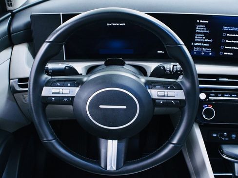 Used 2025 Hyundai Tucson SEL image 12