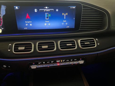 Used 2024 Mercedes-Benz GLS 450 4MATIC image 13