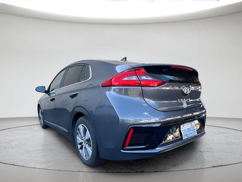 Used 2018 Hyundai Ioniq Limited FWD image 5