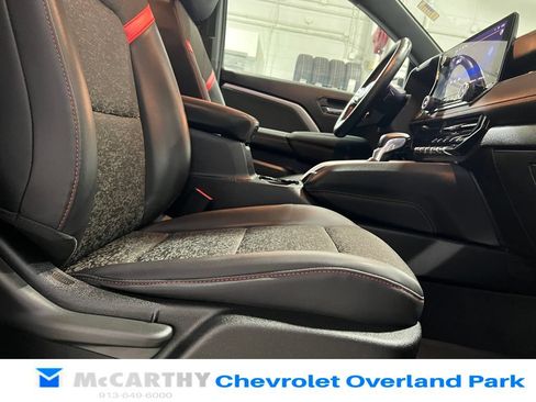 Used 2023 Chevrolet Colorado Z71 w/ Z71 Convenience Package 2 AWD/4WD image 27
