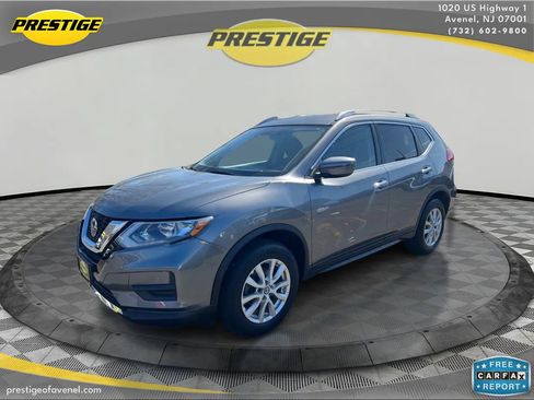 Used 2019 Nissan Rogue SV image 1