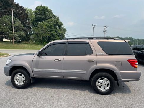 Used 2002 Toyota Sequoia Limited RWD image 6