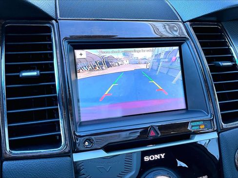 Used 2017 Ford Taurus SHO image 28