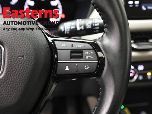 Used 2025 Honda HR-V EX-L image 16