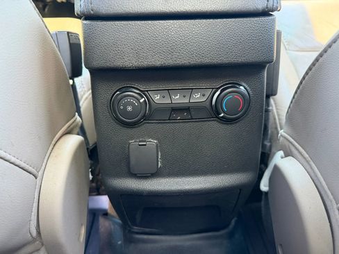 Used 2013 Ford Explorer XLT image 15