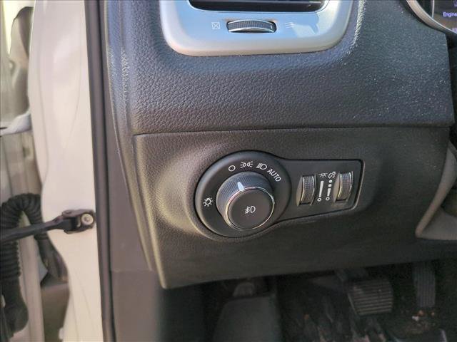 Used 2020 Jeep Compass Latitude AWD/4WD image 13