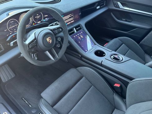 New 2025 Porsche Taycan Turbo GT image 6
