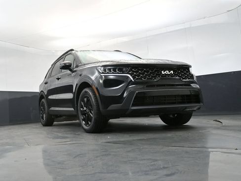 Certified 2023 Kia Sorento S w/ Panoramic Sunroof Package AWD/4WD image 25