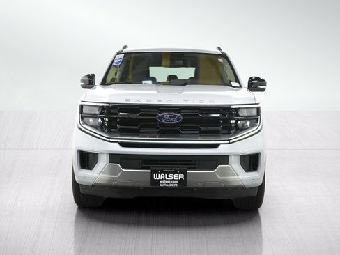 Used 2025 Ford Expedition Platinum AWD/4WD image 11