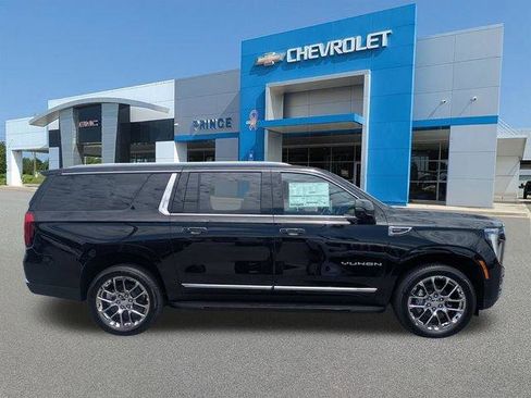 New 2026 GMC Yukon XL Elevation w/ LPO, Floor Liner Package RWD image 3
