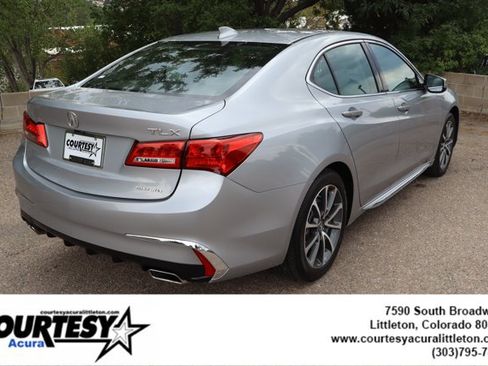 Used 2018 Acura TLX V6 SH-AWD w/ Technology Pkg image 6