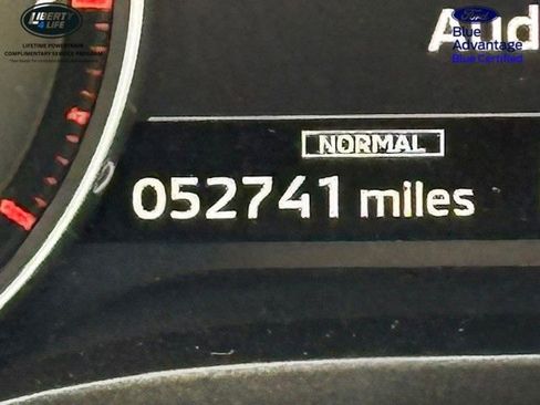 Used 2023 Mitsubishi Outlander SE image 32