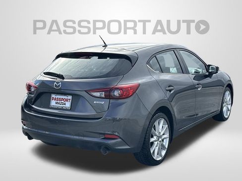 Used 2017 MAZDA MAZDA3 Touring image 5