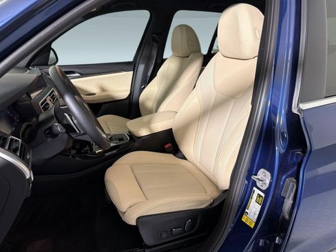 Used 2024 BMW X3 sDrive30i w/ Convenience Package RWD image 5