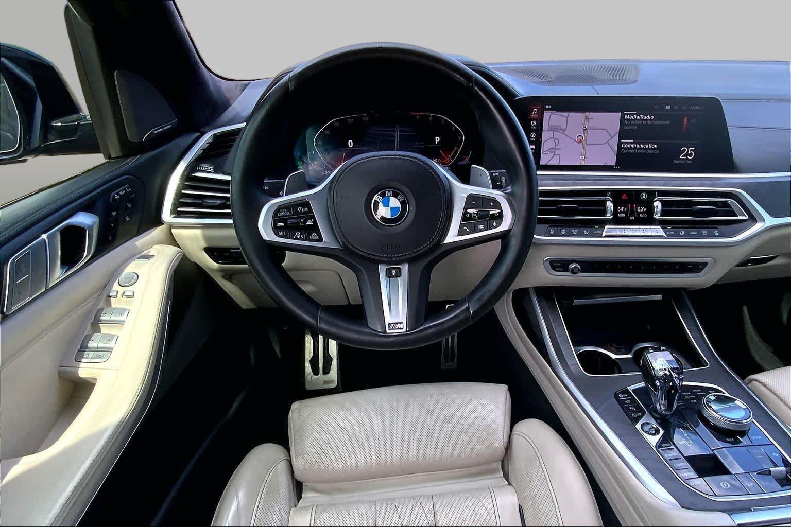 Used 2020 BMW X7 xDrive40i w/ M Sport Package AWD/4WD image 5