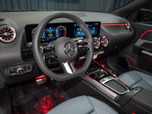 New 2026 Mercedes-Benz GLA 250 4MATIC image 16